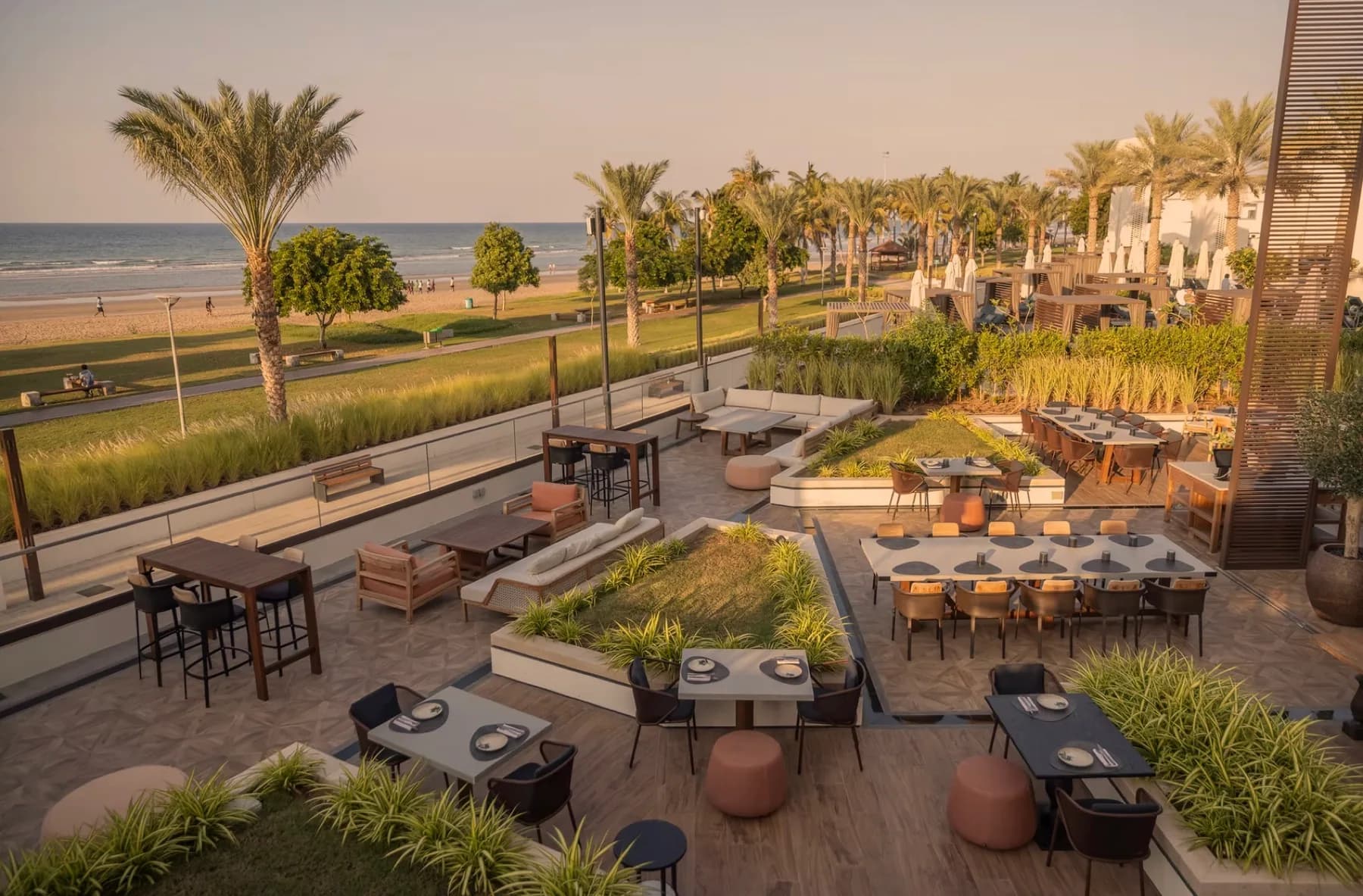Banyan Tree Dubai waterfront relaxation area